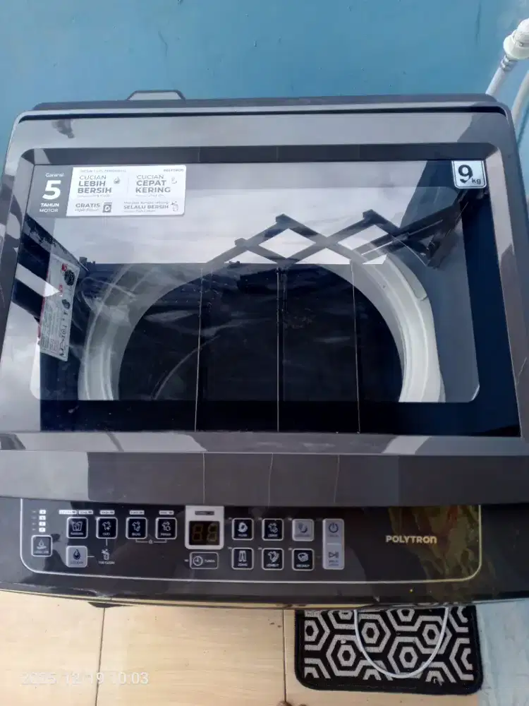 Mesin cuci Polytron 9kg