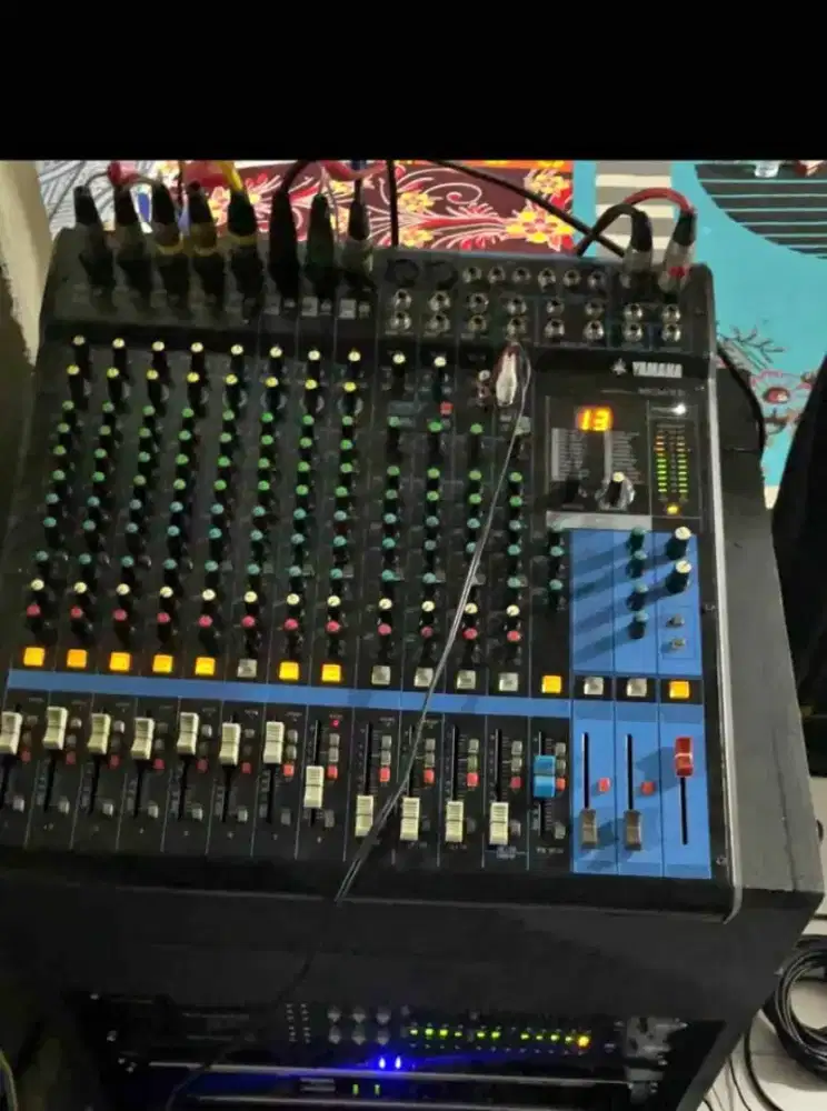 Mixer Yamaha MG16XU