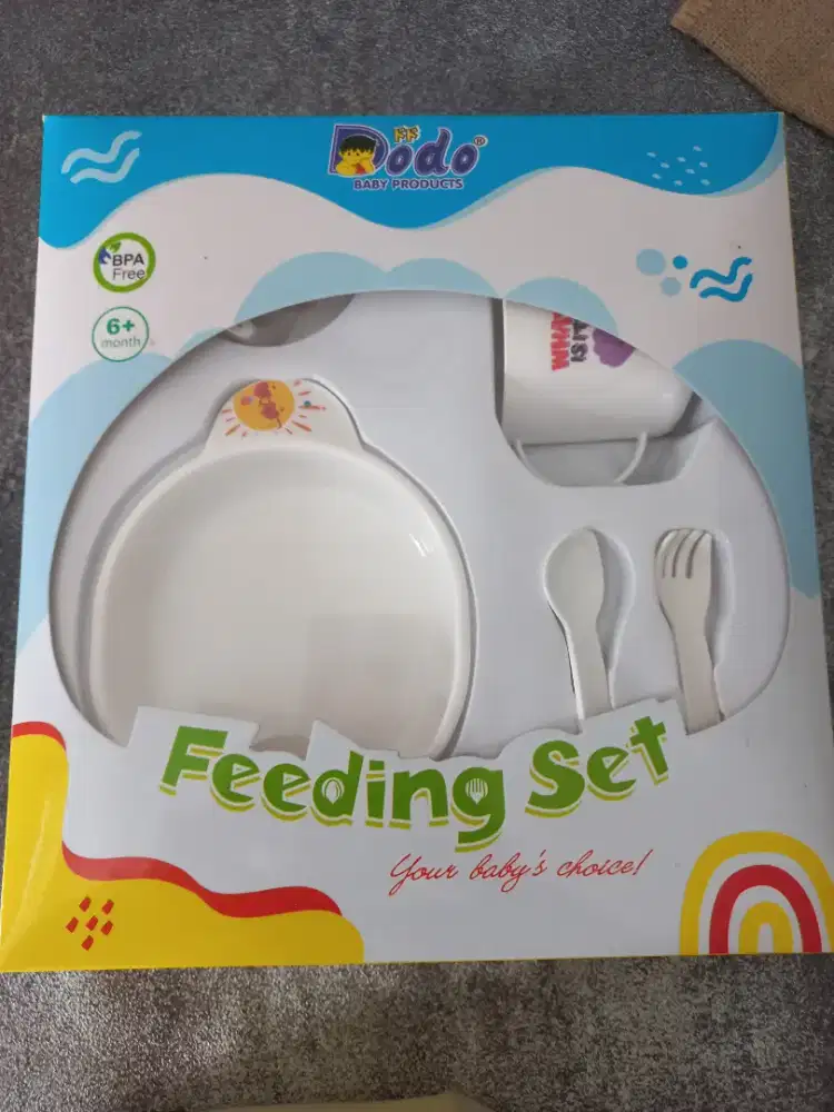 Feeding set bayi