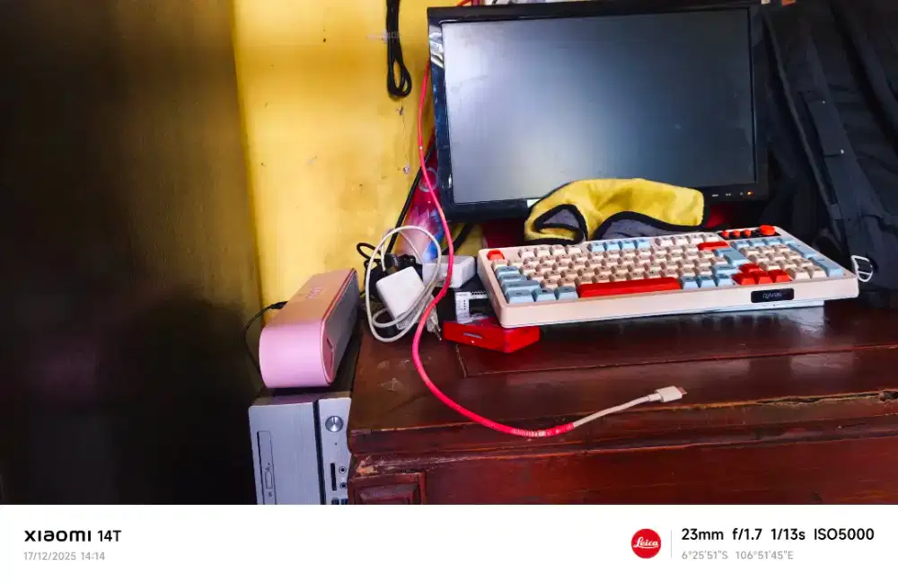 Intel i3 7100 3.9Ghz VGA GT730 2GB RAM 4GB SSD EVO 256GB + Monitor 19