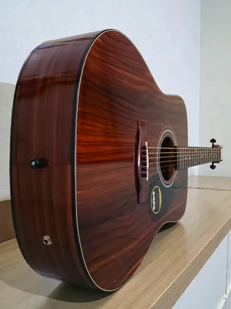 Gitar akustik elektrik Cort