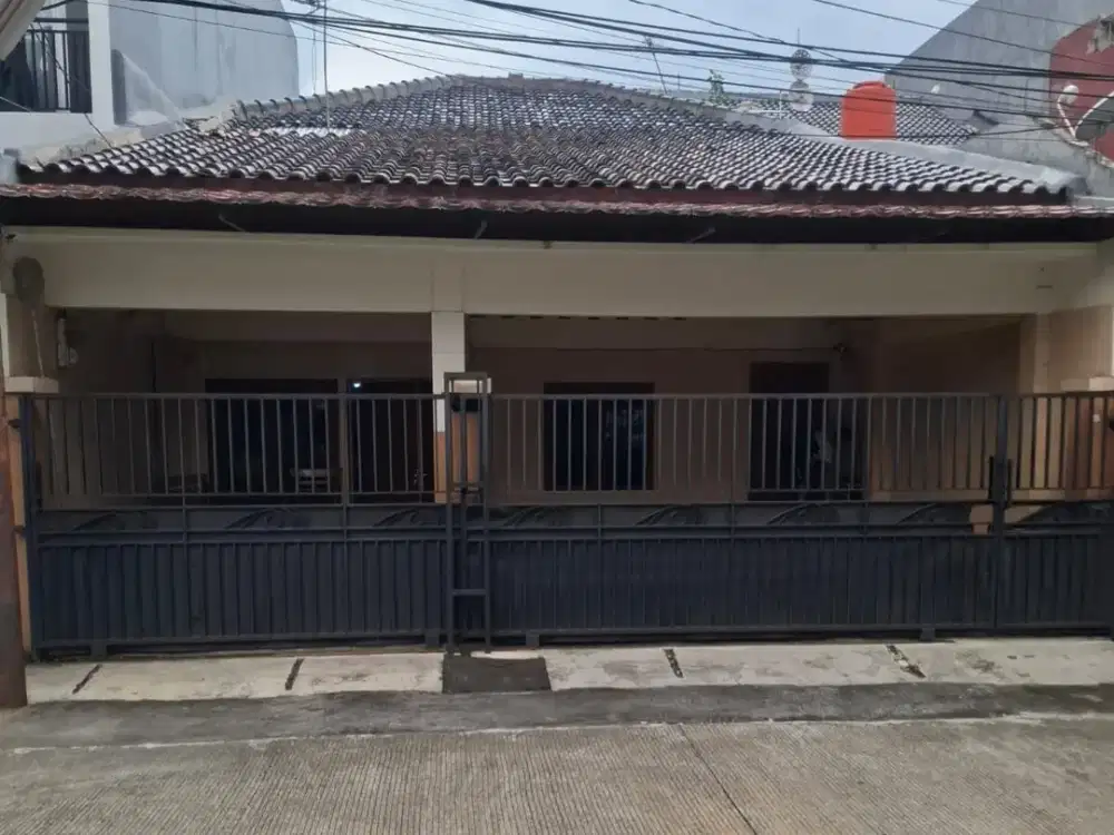 Dijual Rumah 2 Lantai Kelapa Gading, Siap Huni & Terawat