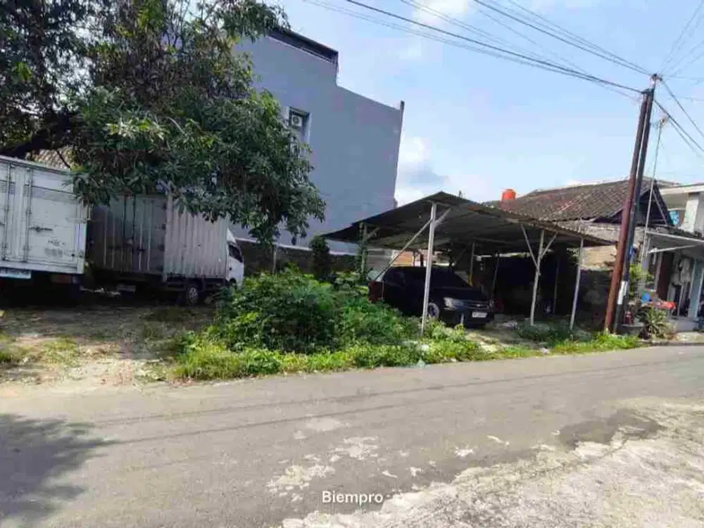Tanah UNS 209Mt, Ld 14Mt, dekat jl Kartika, Jebres, Solo