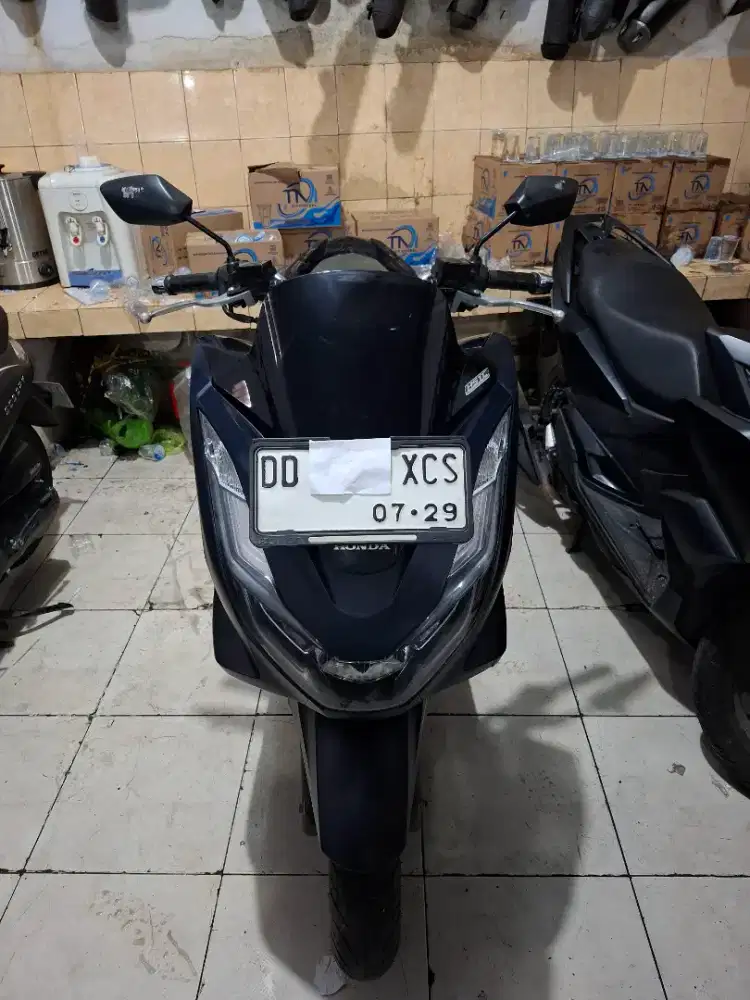 Honda PCX abs 160cc 2024 biru