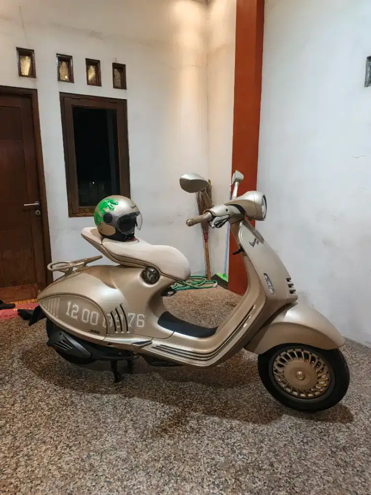 Vespa 946 Dragon