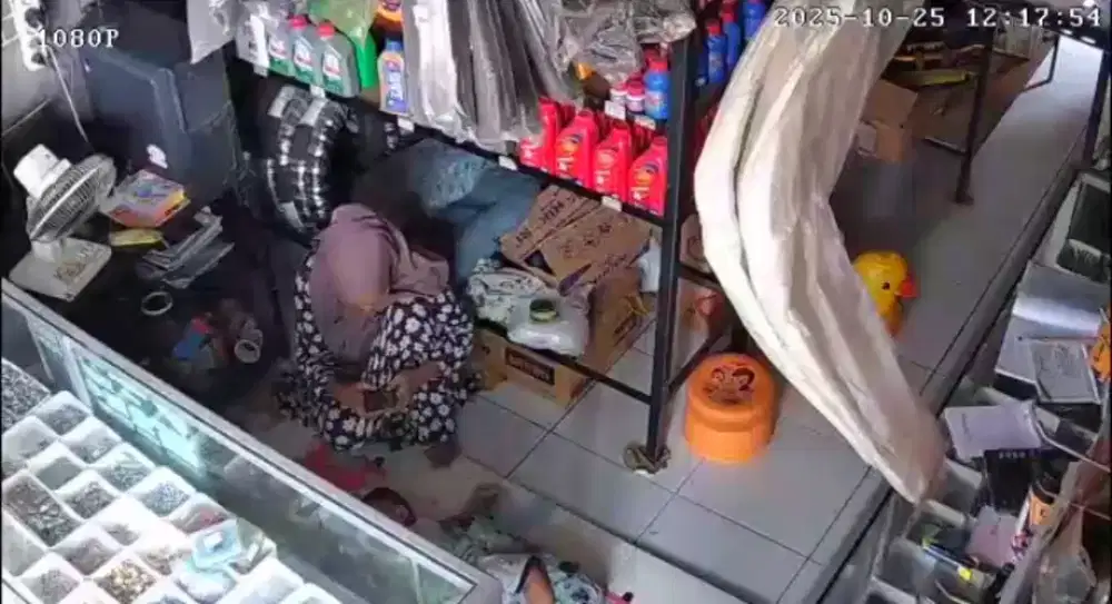 Di cari penjaga toko sparepart motor/bengkel