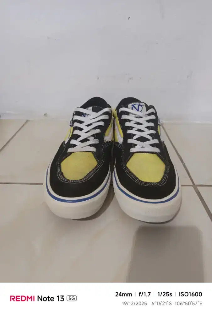 Sepatu vans rowan hitam kuning