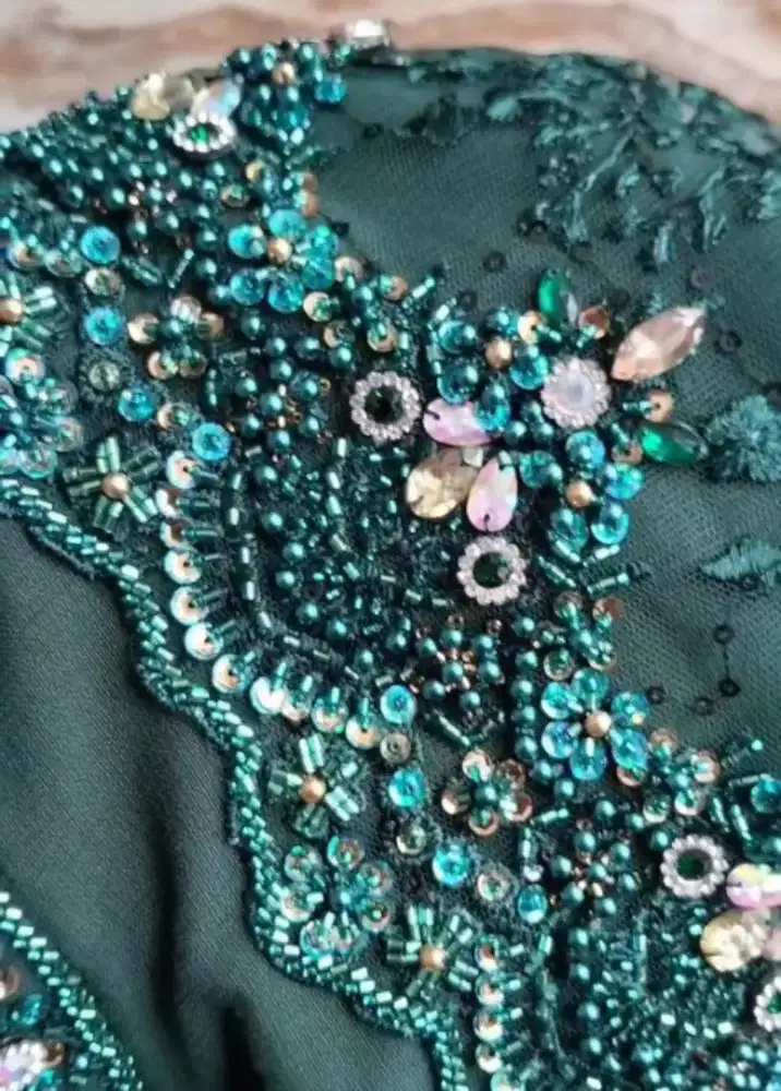 Jasa jahit dan payet