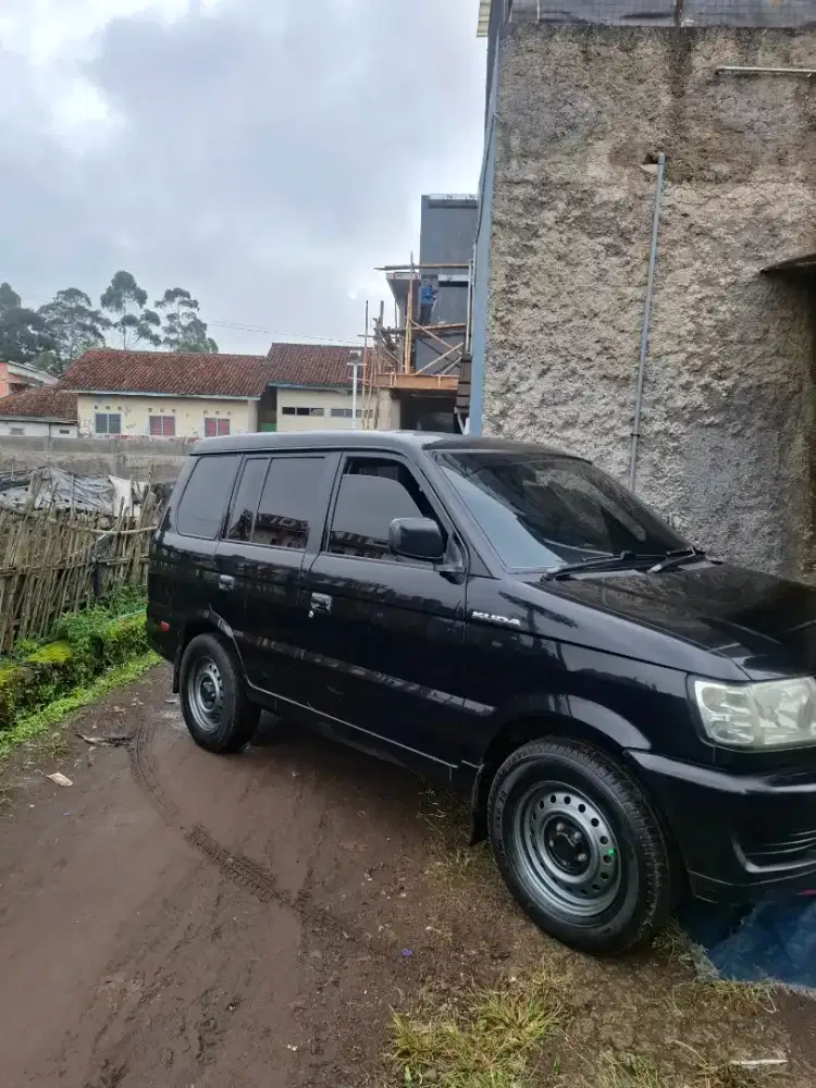 Kuda deluxe 2004 bensin 1.6