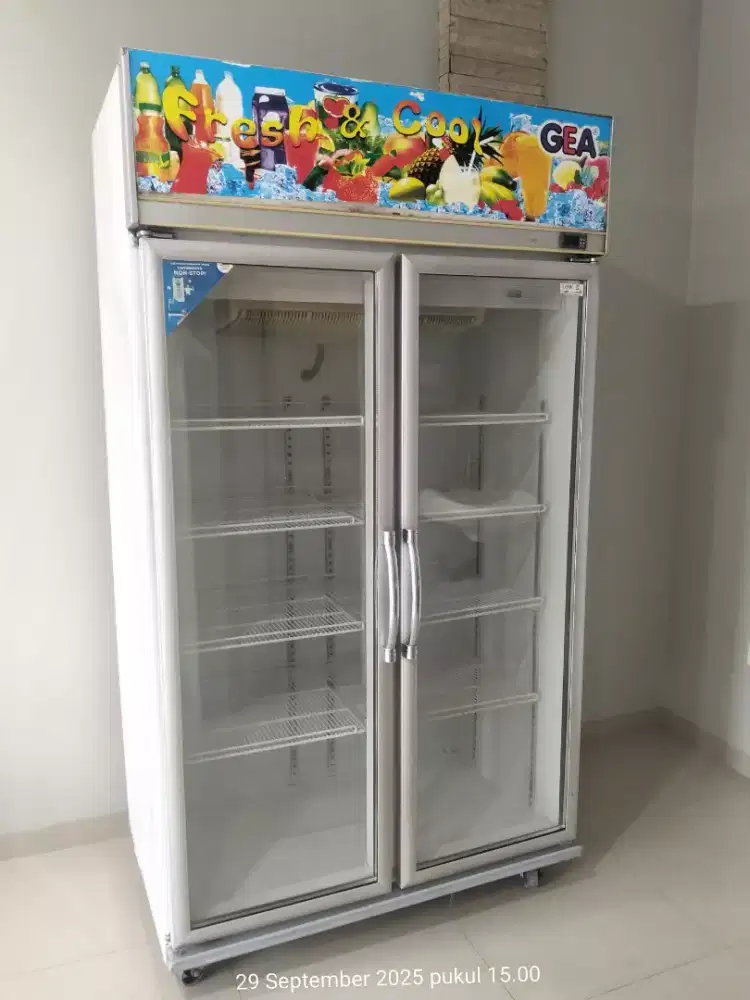 Showcase 2 Pintu GEA 1050 Liter