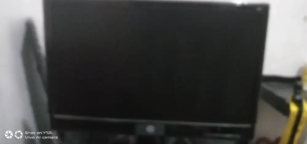 MONITOR KOMPUTER 17INCHI