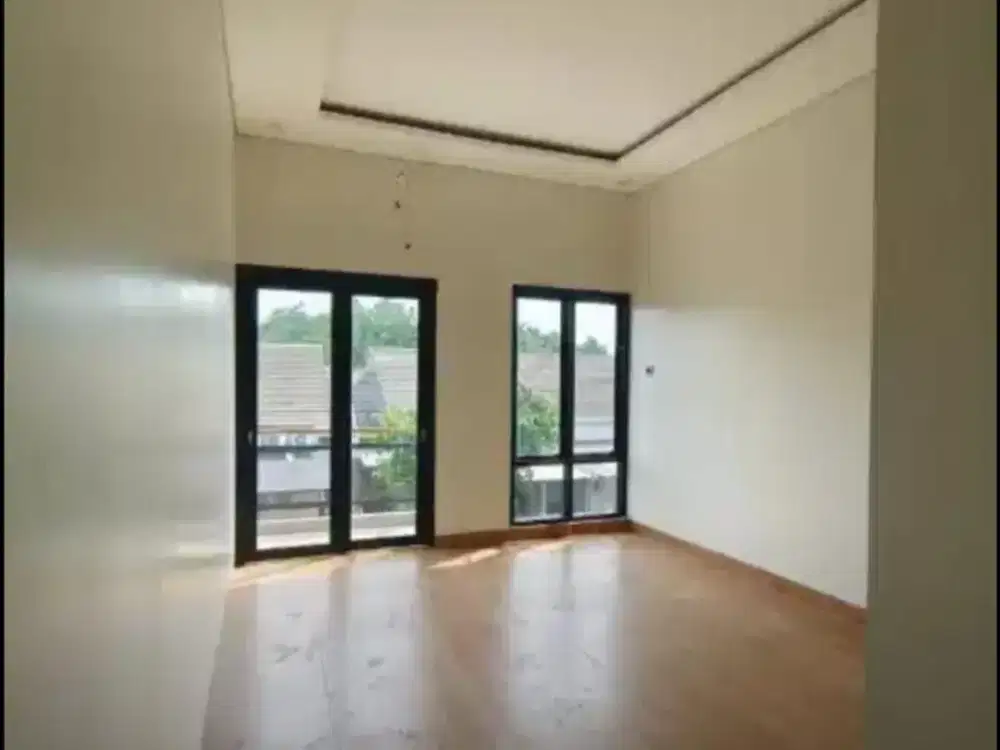 DI JUAL RUMAH DI SEVILLA BSD