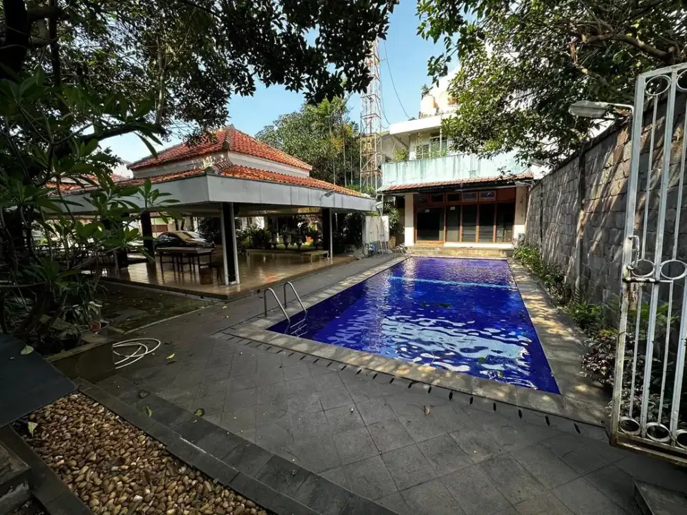 DIJUAL Murah TANAH bonus Rumah Luas 670 meter di Jalan Raya Duri Jakarta Barat