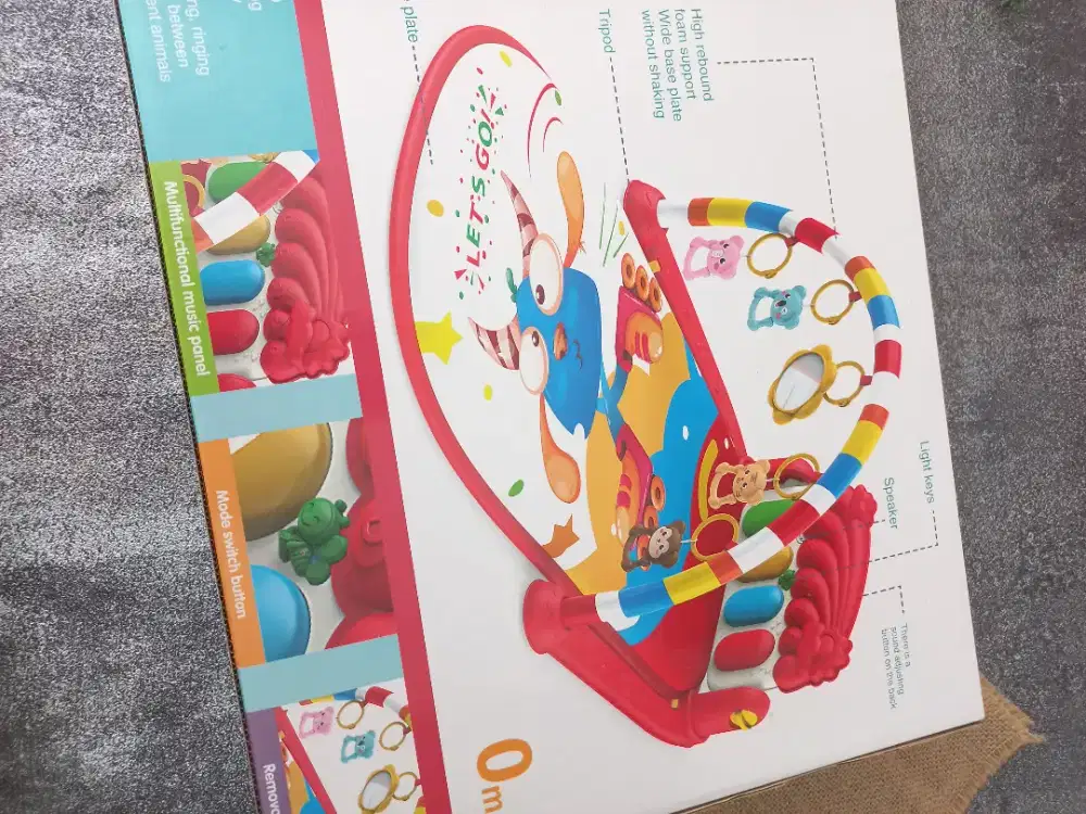 Space Baby piano plygym