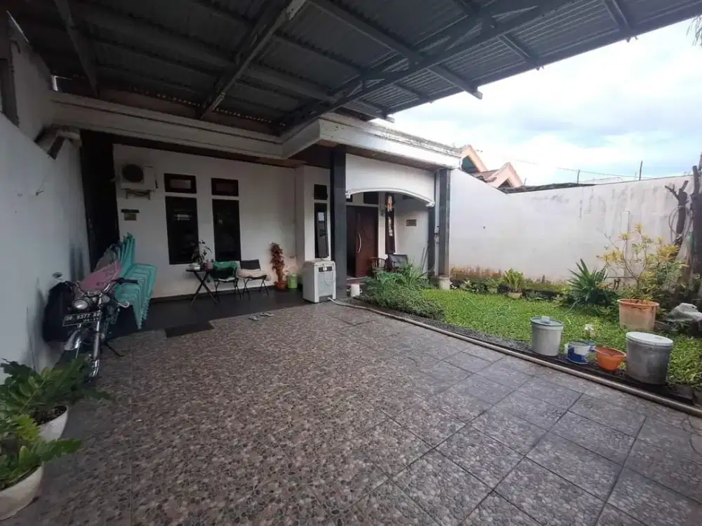 Rumah Jl. Pogidon IX Kel. Maasing, Manado