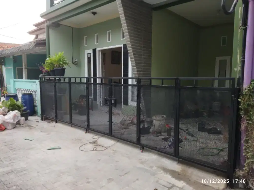 Pagar lipat perforatede