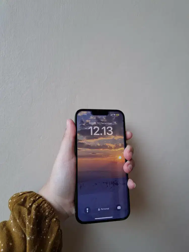 iPhone 13 128gb iBox