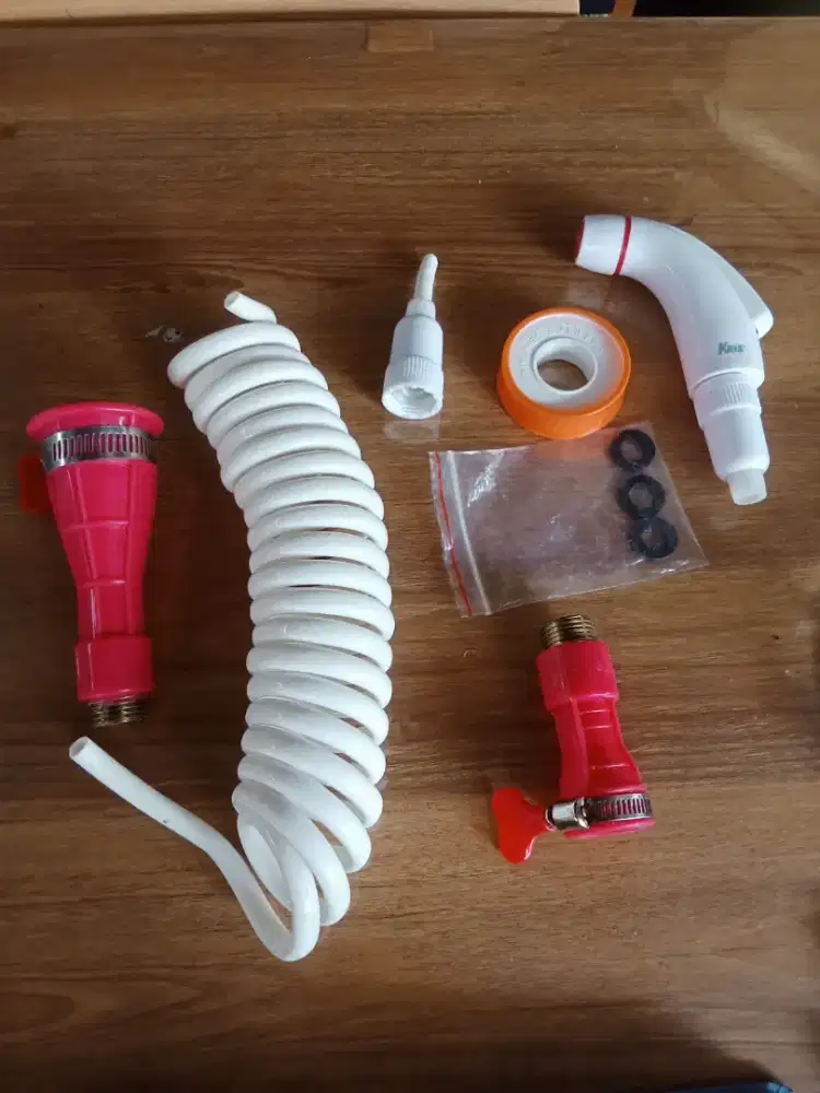 Traveler Sprayer KRIS Peralatan mandi portable, COD Cijantung Dsk