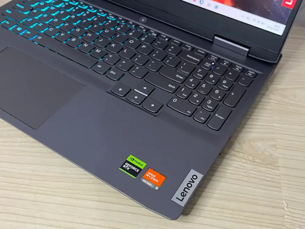 Lenovo LOQ 15APH8 amd ryzen 5 RTX 3050 6 gb mulus normal siap pakai