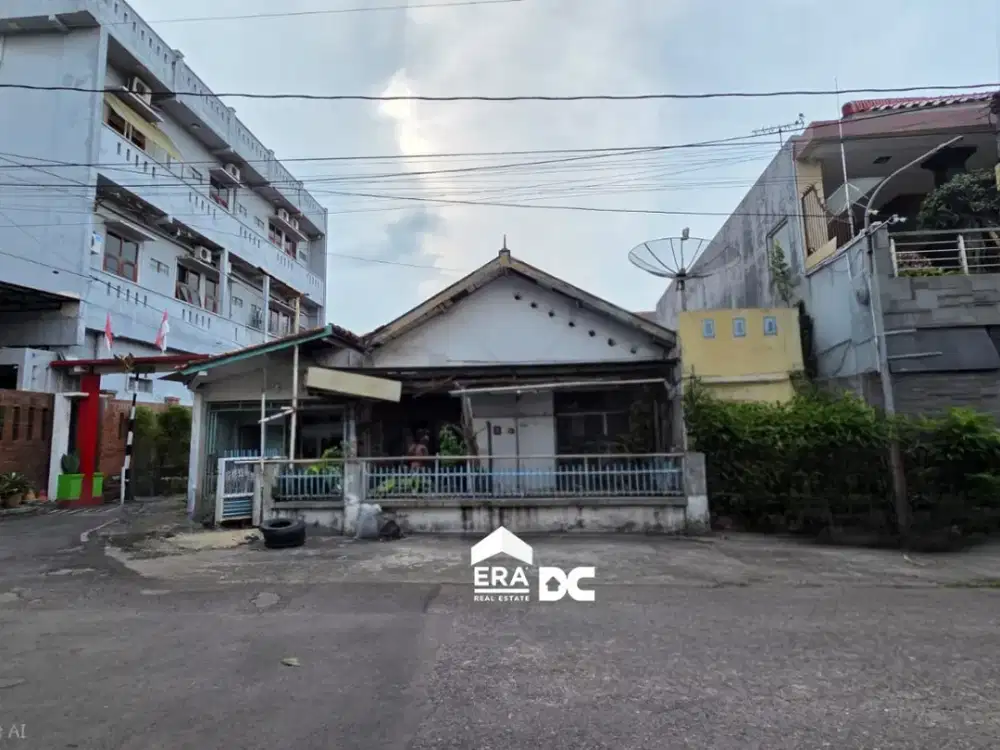 DIJUAL Rumah Hitung Tanah Cocok Untuk Kost/Cafe Dekat Undip Pleburan di Singosari Semarang