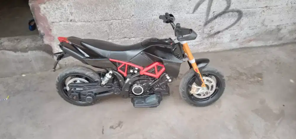 dijual motor aki anak..hanya motor aja .
