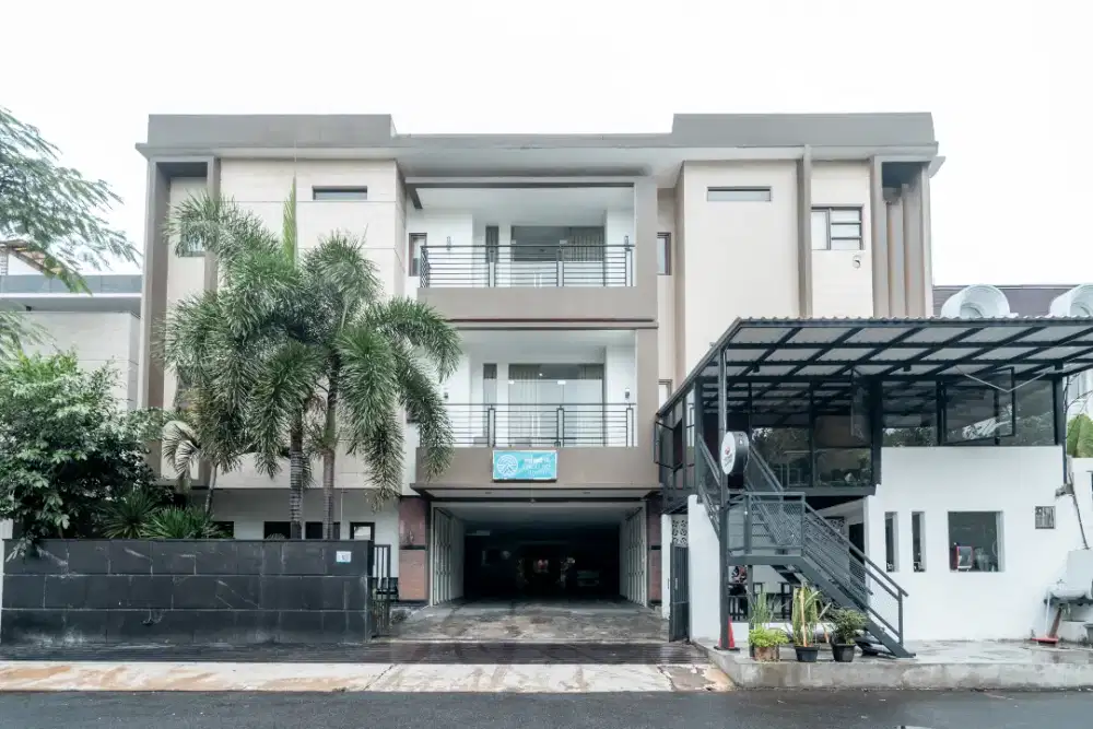 Front Office Officer