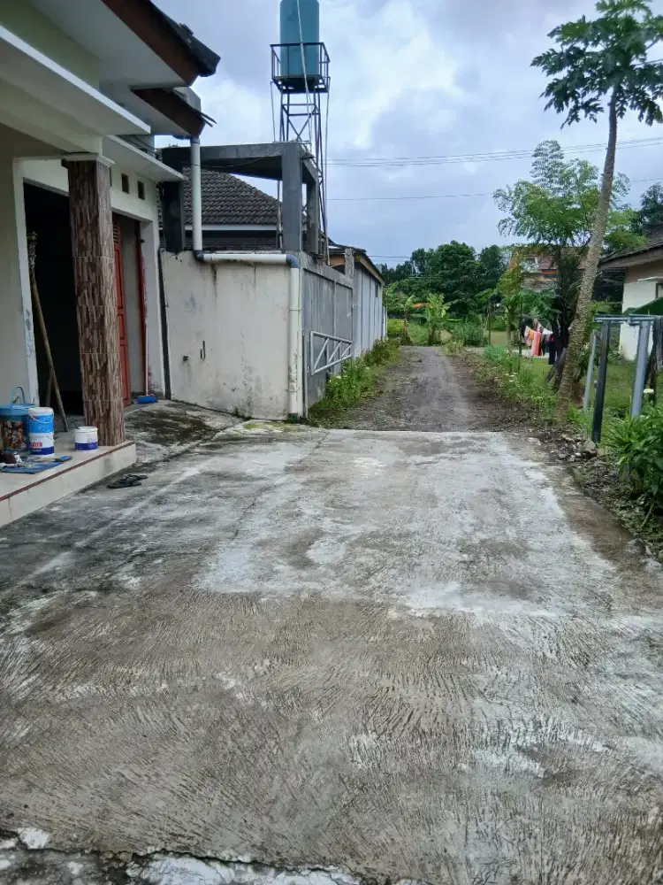 Rumah di kontrakan gedung baru