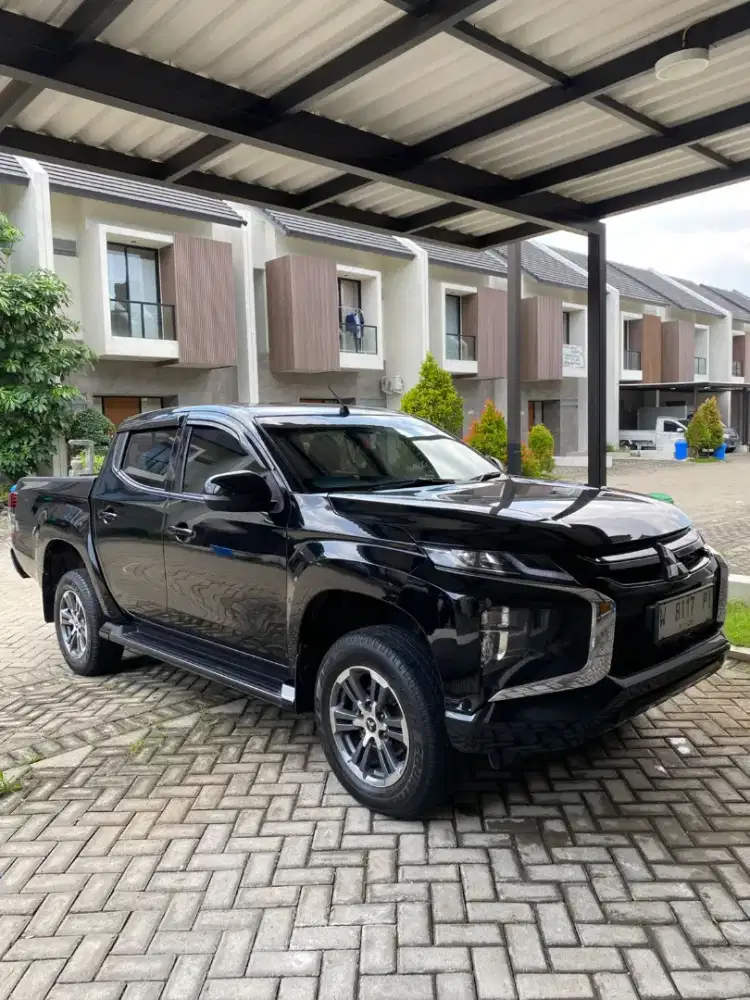 Triton double cabin exceed manual 2022 4x4