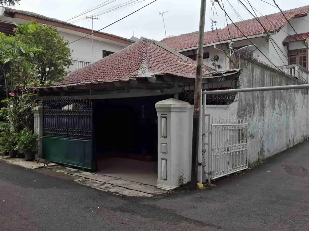 Dijual Cepat , Rumah Strategis  siap huni di Tebet Timur Jaksel