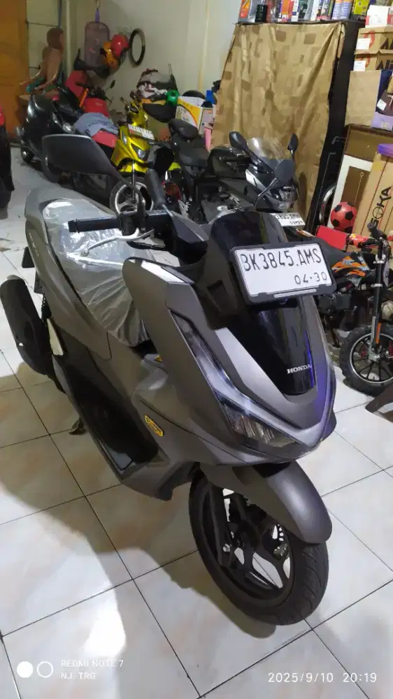 Honda New PCX CBS 2025 (Km.1 ribu) Seperti Baru