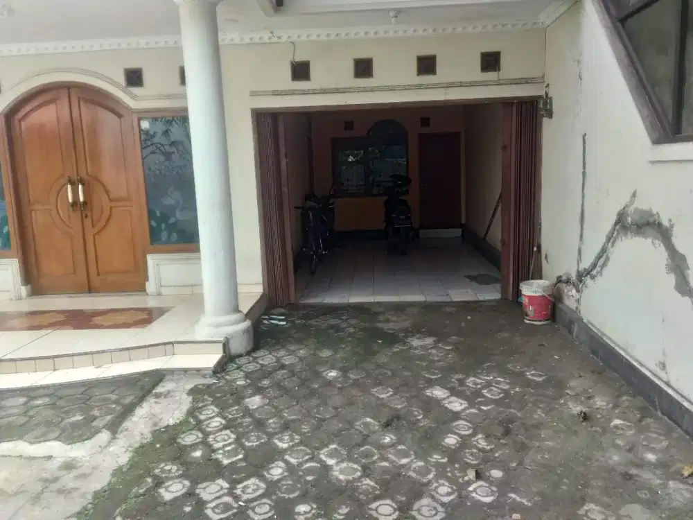 Disewakan rumah nyaman, bisa utk berbagai usaha