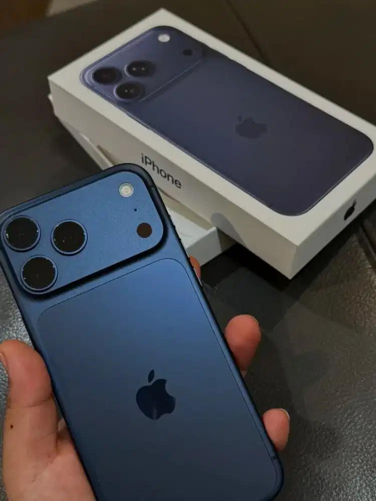Iphone 17 pro 256 blue