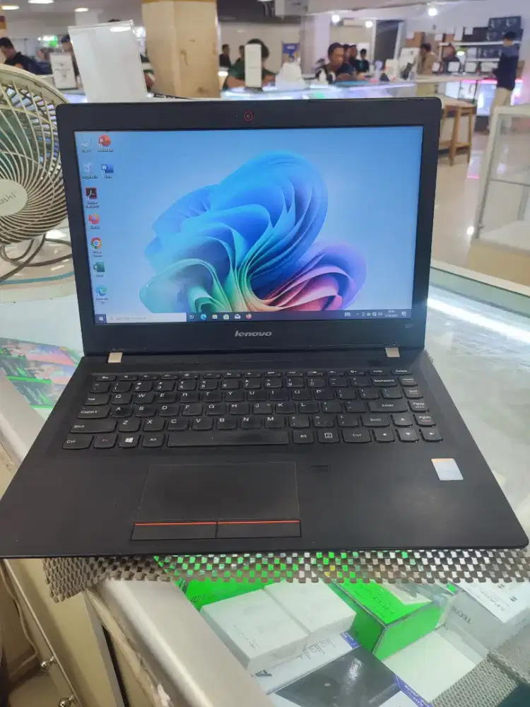 Laptop Lenovo E31 Core i3 Ram 4gb Ssd 128gb