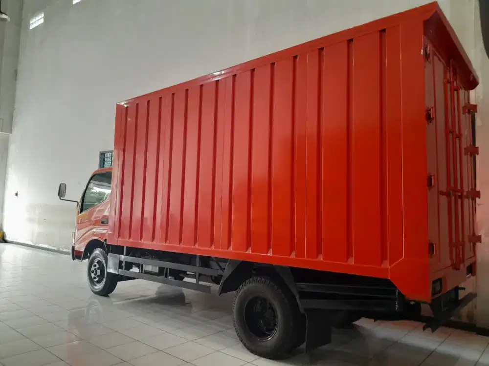 Toyota Dyna 110 FT Box