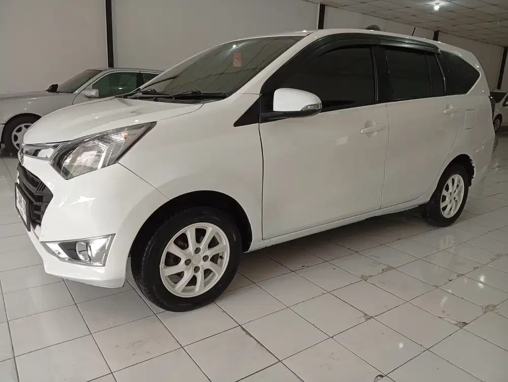 Sigra R Matic 2018 #daihatsu #kredilmobil #mobilsurabaya #mobilmurah