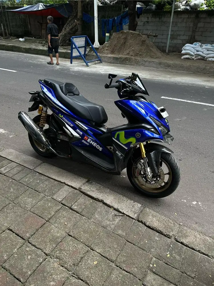 Yamaha aerox full modif