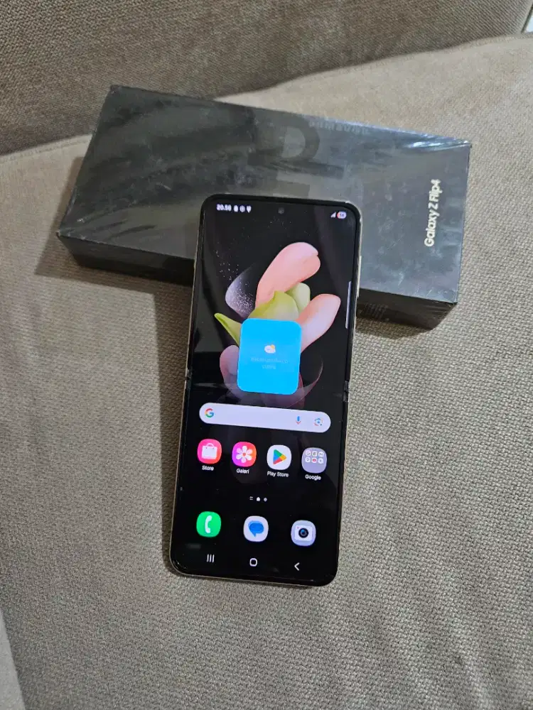 Samsung galaxy z flip4 8/256gb resmi sein