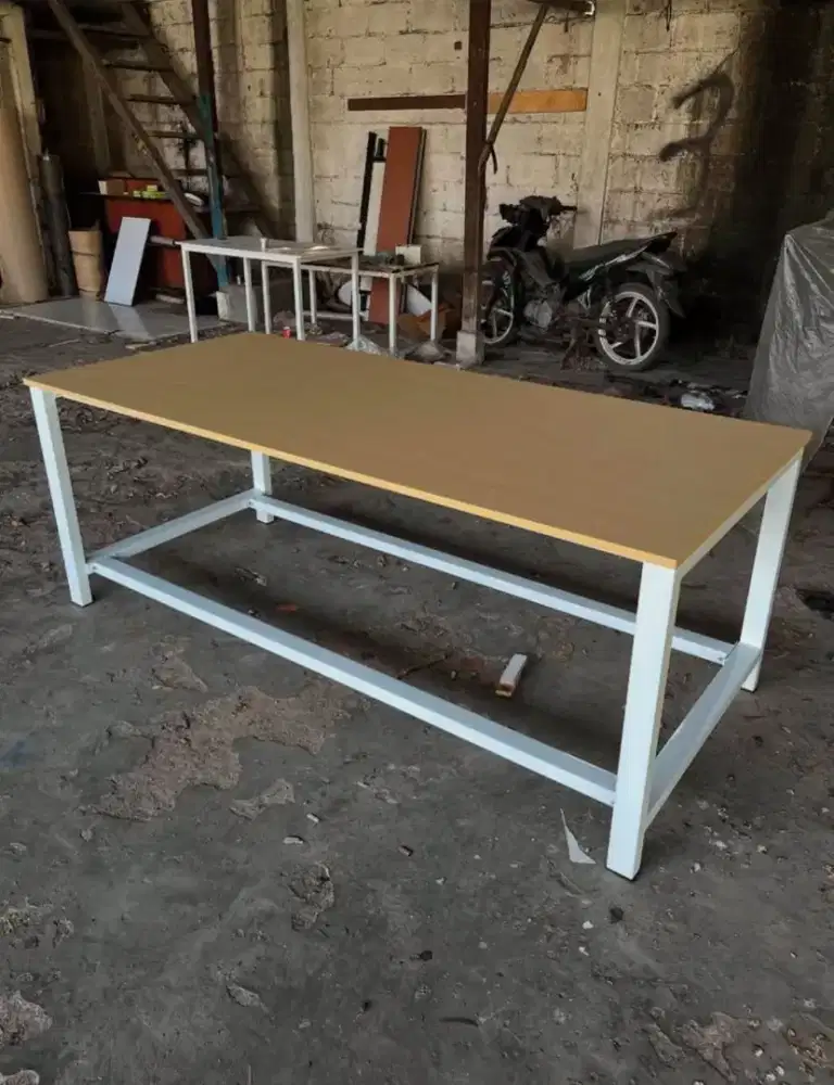 Meja Meeting Knocdown (bisa bongkar pasang) simple dan kokoh