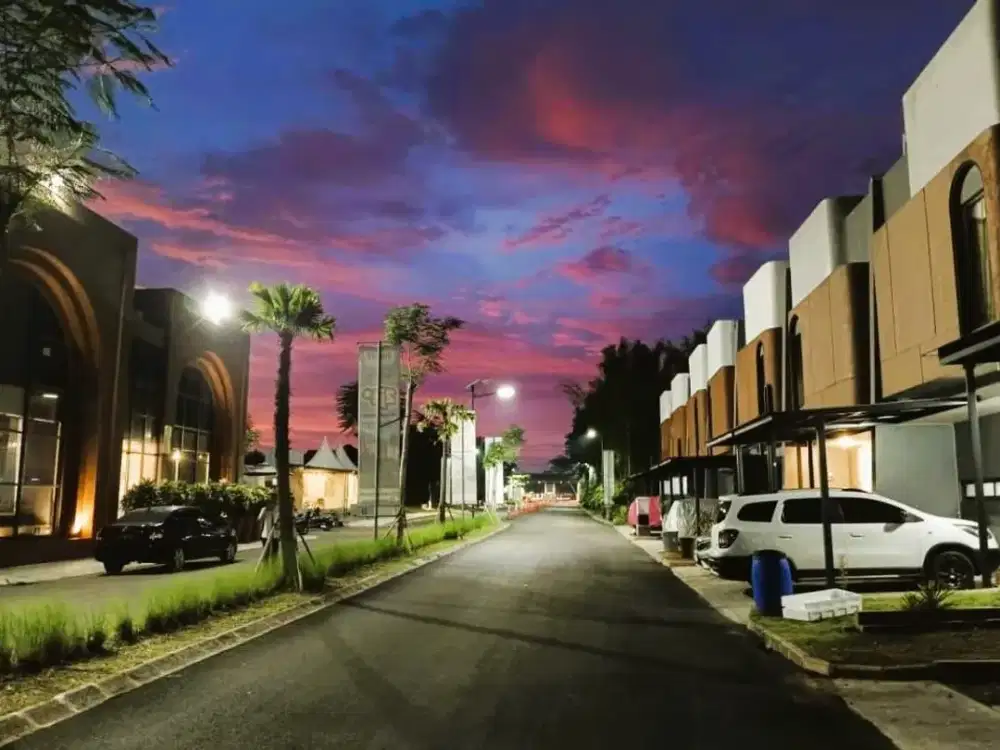 Dijual Rumah 2 Lantai di Boulevard Utama Row jalan Lebar Lokasi Dekat BSD