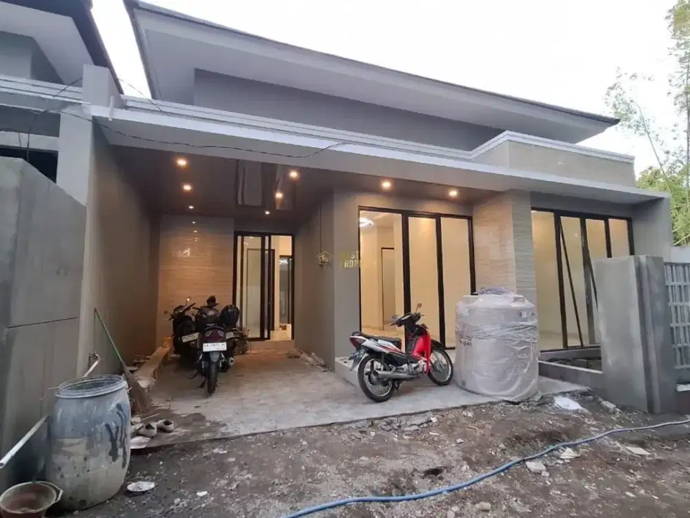 RUMAH BARU DESAIN MODERN DI PURWOMARTANI KALASAN