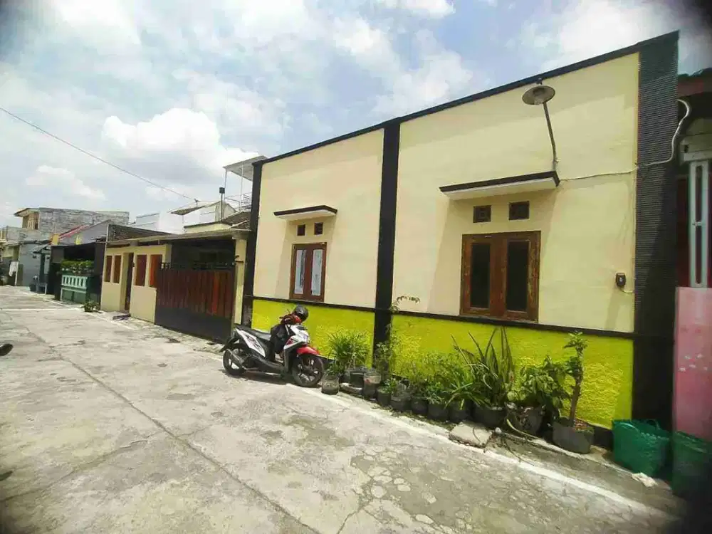 Rumah Bagus Luas di Gumpang
