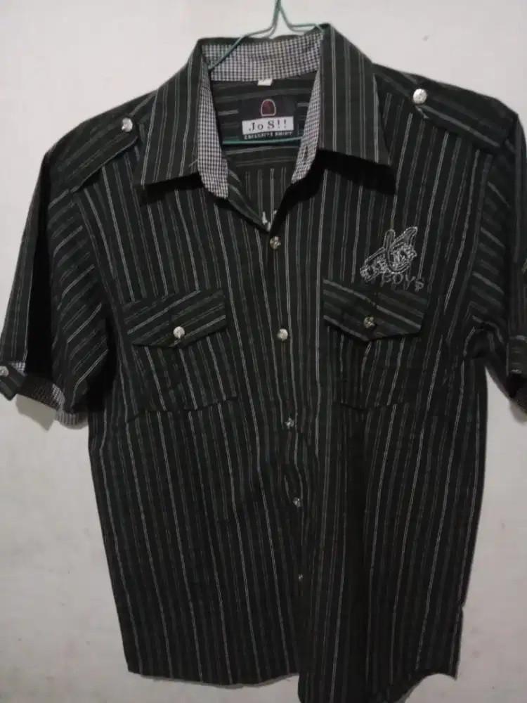 Kemeja tangan pendek sz m