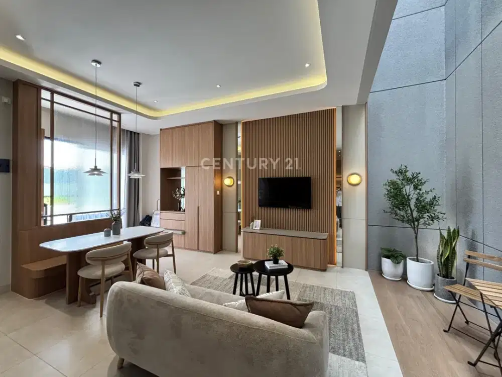 Rumah Baru Cantik Di Tengah Kota Komplek Taman Sakura