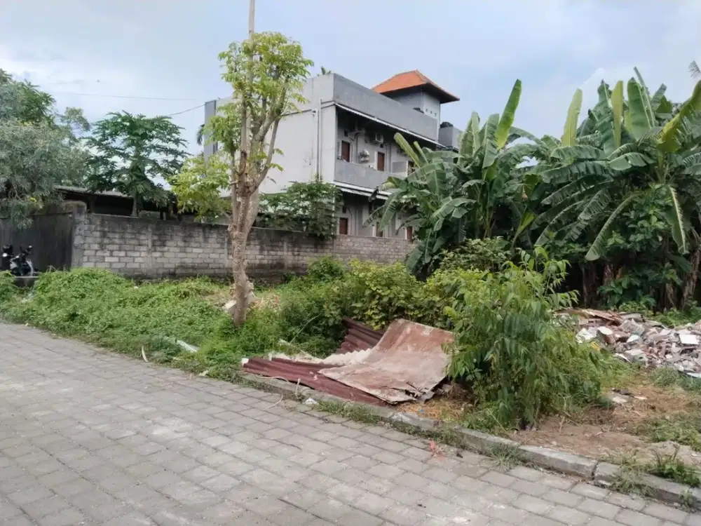 Tanah Kosong Dekat Pantai Jimbaran