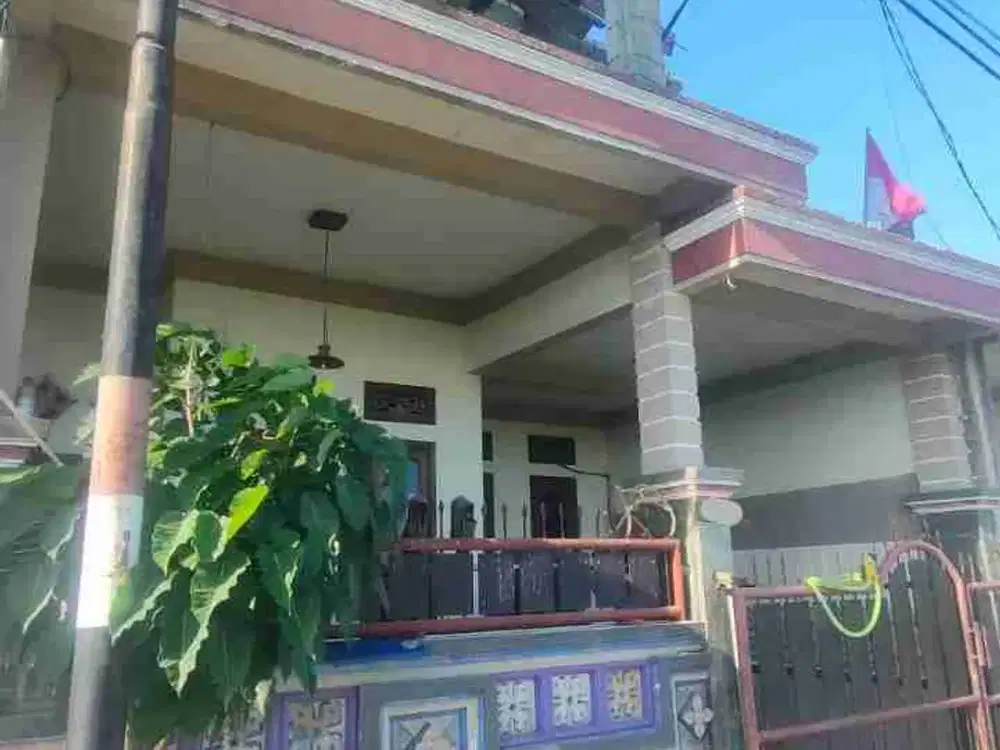 Jual Rumah Murah
*Perum Bohar Wagir*
Masangan Wetan Sidoarjo

Luas tanah : 91m2
Dimensi : 7x13
Luas bangunan : 182 m²
Lantai : 2
Kmr tidur : 2
Kmr mandi : 1
Hadap : selatan
PLN : 1300
Air : sumur
Row jln : 4 m 
Surat : SHM

*Harga 550 Juta
*Turun Harga 53