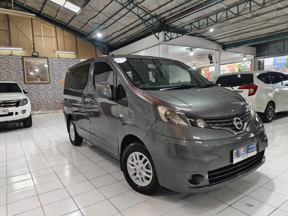 NISSAN EVALIA SV AT 2014 LOW KM TGN 1 BAN BARU PAJAK BARU ISTIMEWA