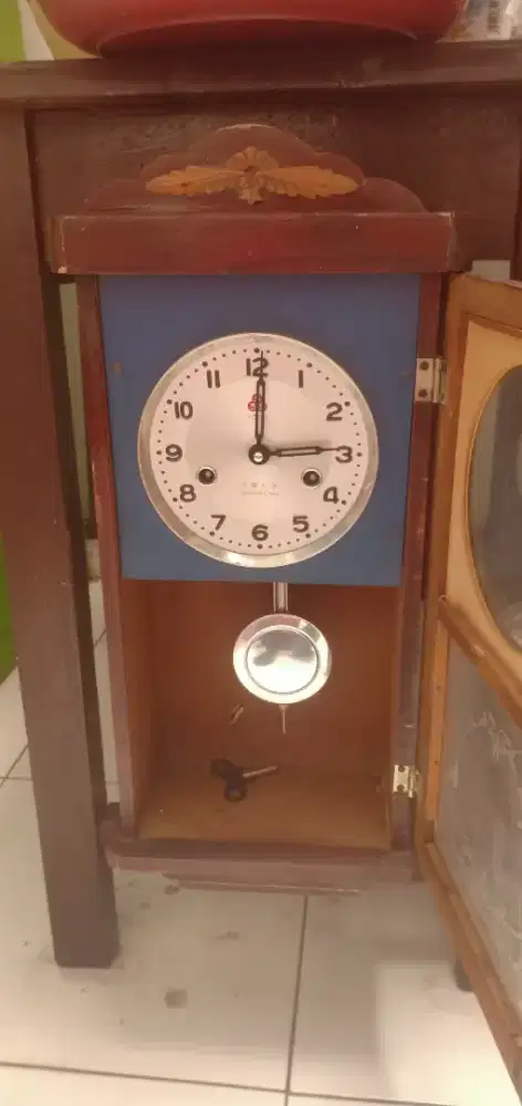 Jam Dinding jadul sanghai 1980