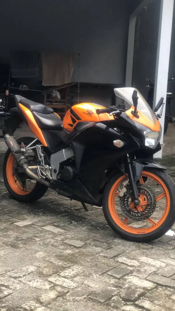 Honda CBR 150 FI CBU 2013