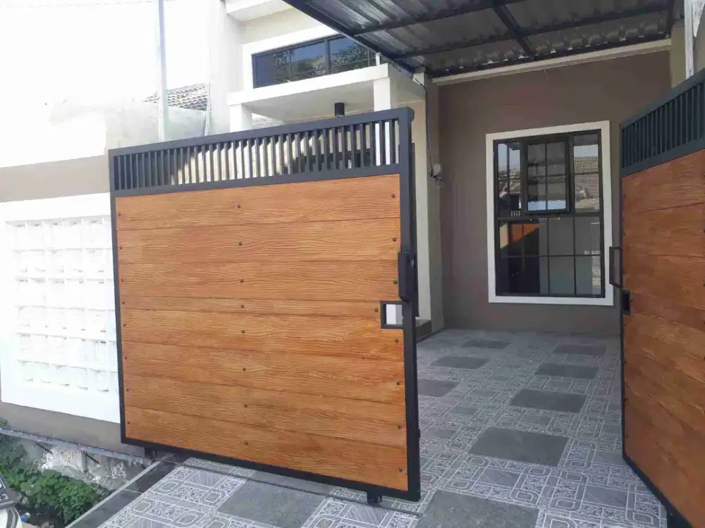 Jual Rumah Baru

*Perum Taman Surya Kencana* 
Grogol Tulangan Sidoarjo

Luas tanah : 90 m2
Dimensi : 6x15
Luas bangunan : 60 m2
Lantai : 1
Kmr tidur : 3
Kmr mandi : 1
Hadap : utara
PLN : 1300
Air : sumur
Row jln : 6m
Surat : SHM

Harga 450 Juta
Cash / KPR
