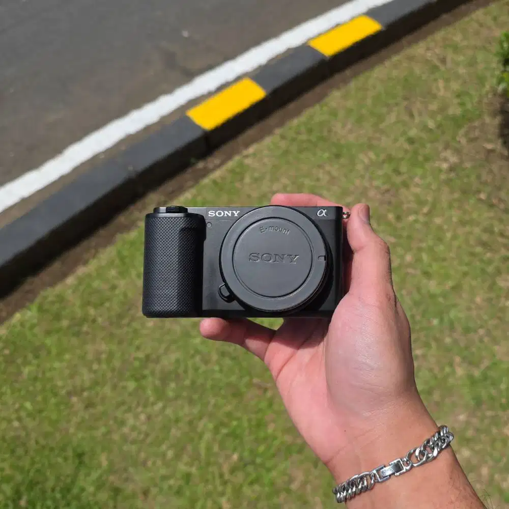 Kamera Sony ZV-E10 Low SC 2K + Bonus